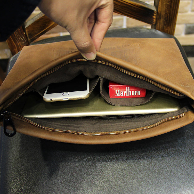 Fashion clutch